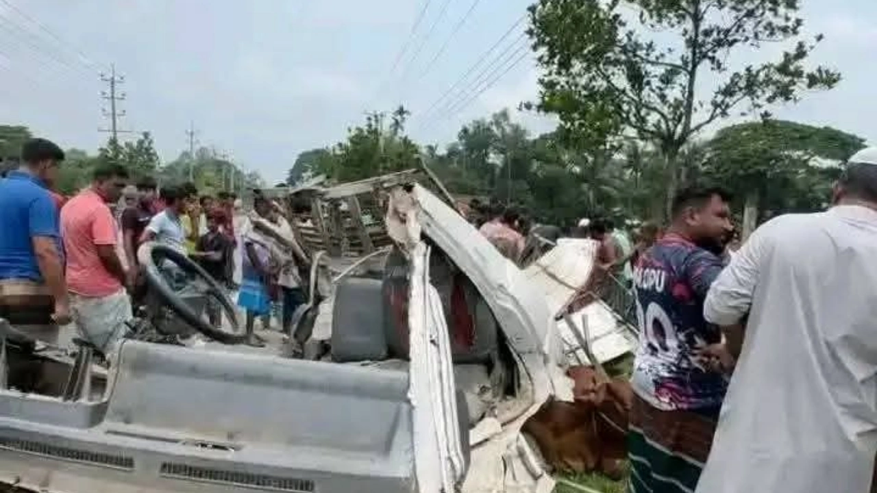 সড়ক দুর্ঘটনায় প্রাণ গেল গরু ব্যবসায়ীর