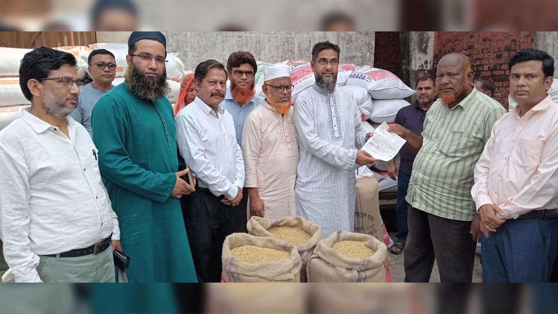 নীলফামারীতে আনুষ্ঠানিকভাবে বোরো ধান সংগ্রহ